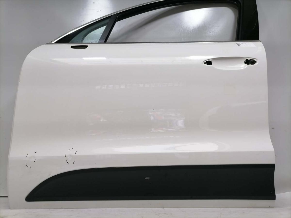 Porsche Macan original T&uuml;r vorn links Rohbau mehrere kleine Besch&auml;digungen Bj.2015